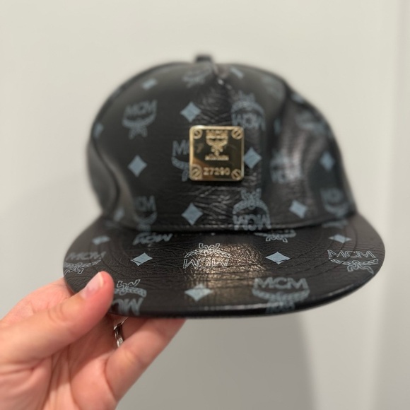 MCM Black Logo Cap - Picture 9 of 10